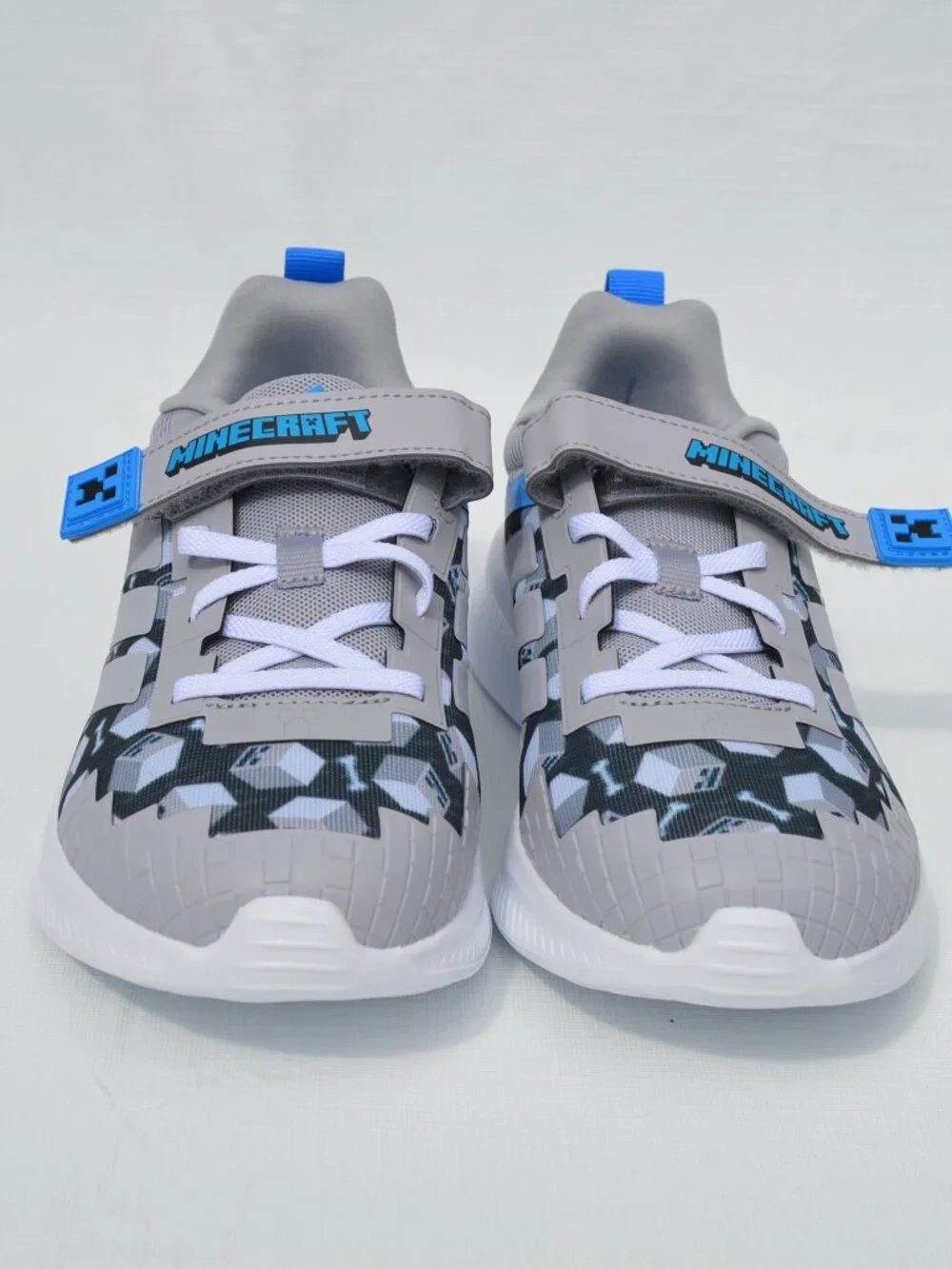 ADIDAS MINECRAFT FORTARUN 4.0 SHOES CHILDREN Size 3 (New)